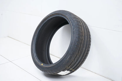 1 pneu été de démonstration Dunlop 245/35/19 pouces DOT15 MO