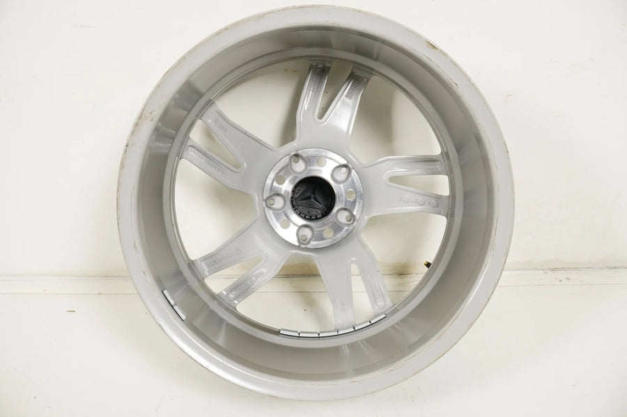 1 x NOVÝ Mercedes třídy C W204 hliníkový disk 18 palců A2044019202 8,5J