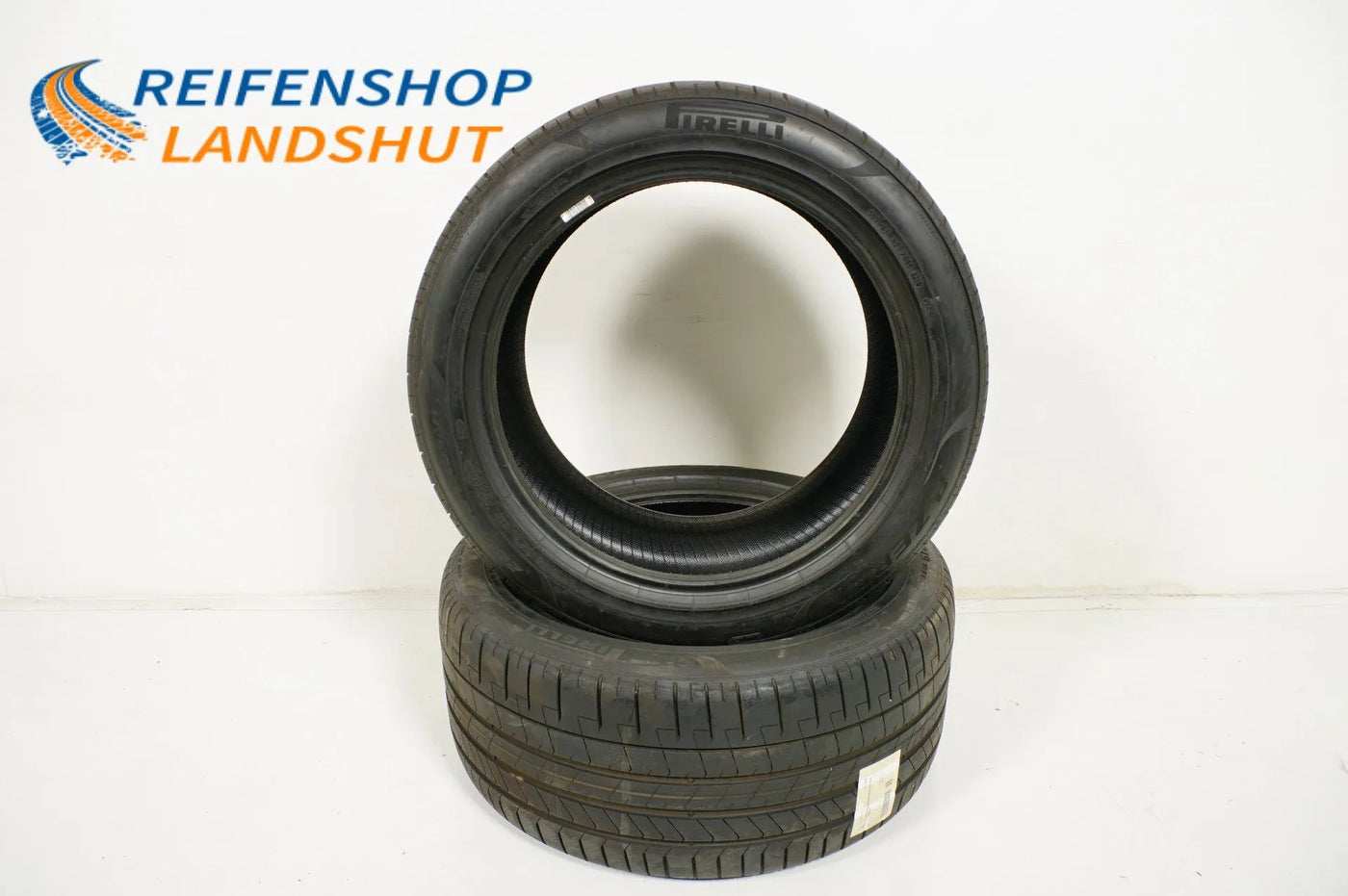 2x Summer tires 285 40 19 inch approx. 6 mm Pirelli P Zero DOT18 MO