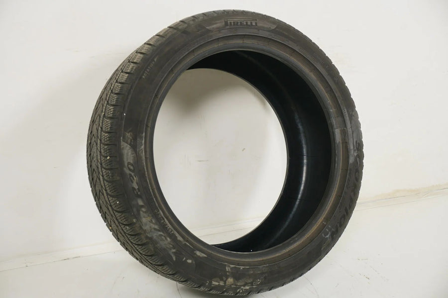 1 pneu hiver Pirelli 285/40/20 pouces, profondeur de sculpture d'environ 3,5 mm, DOT 13, BMW*