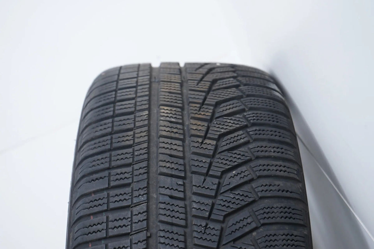 Mercedes AB Class W177 B247 Winter Wheels Winter Tires 18 Inch Detailansicht 12
