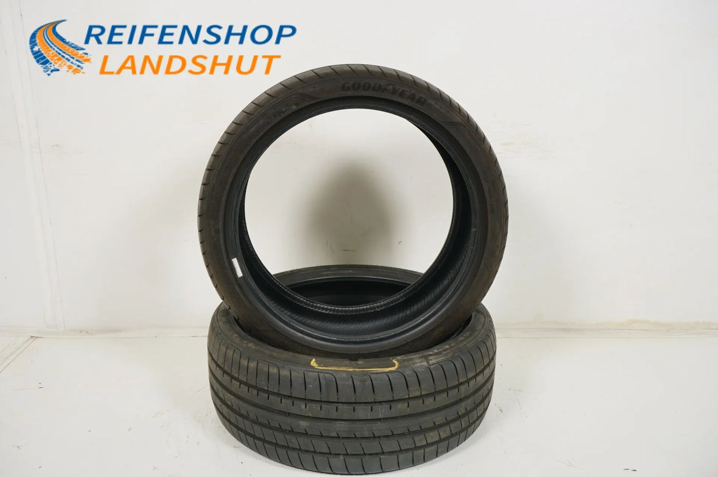 2x Goodyear summer tires 225/40 R19 for BMW* DOT19, approx. 6mm tread depth, run-flat