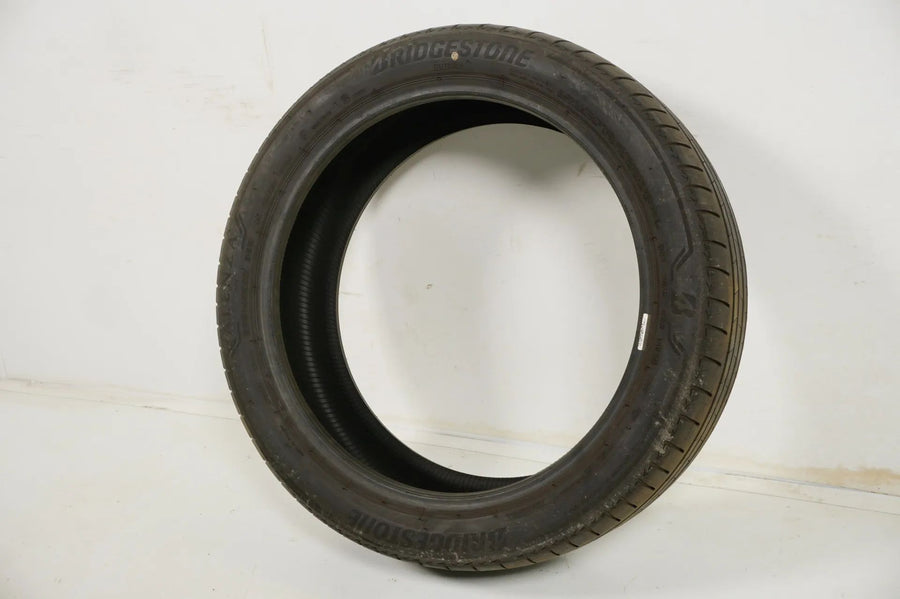1x Sommerreifen Bridgestone 235 45 20 Zoll DOT18 MO ca.4mm