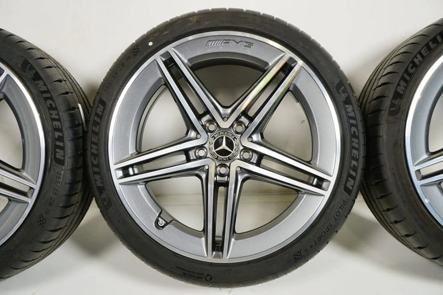 Mercedes CLA45 W118 C118 summer wheels summer tires 255 35 19 inch