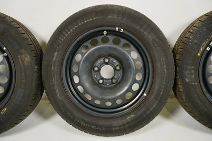 Mercedes třídy A B W177 W247 letní pneumatiky 205 60 16 palců