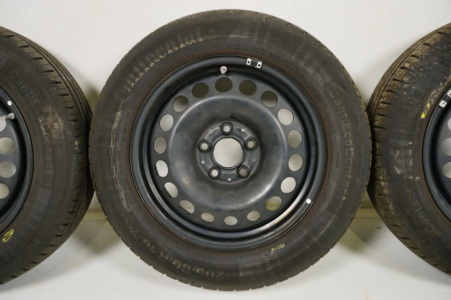 Mercedes třídy A B W177 W247 letní pneumatiky 205 60 16 palců