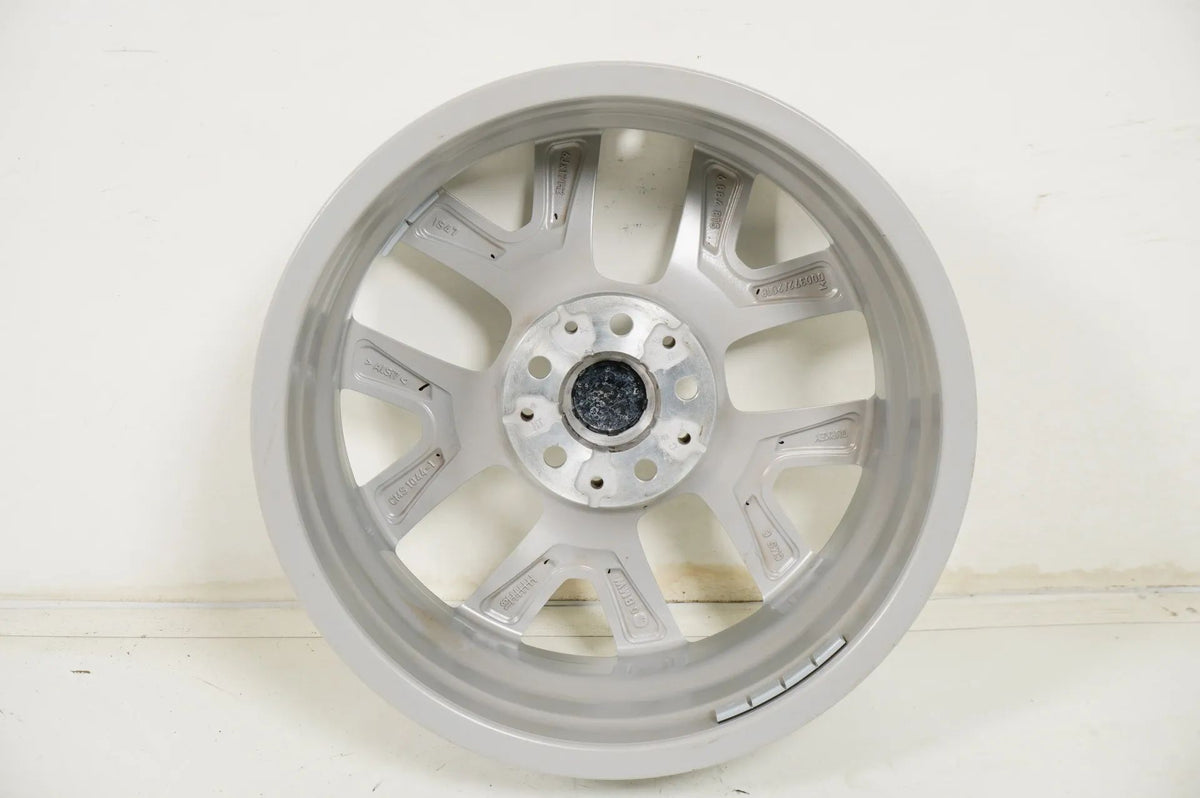 1 x Hliníkový disk BMW 2er Active Tourer F45 F46 17 palců 574 6884815 Detailní zobrazení 9