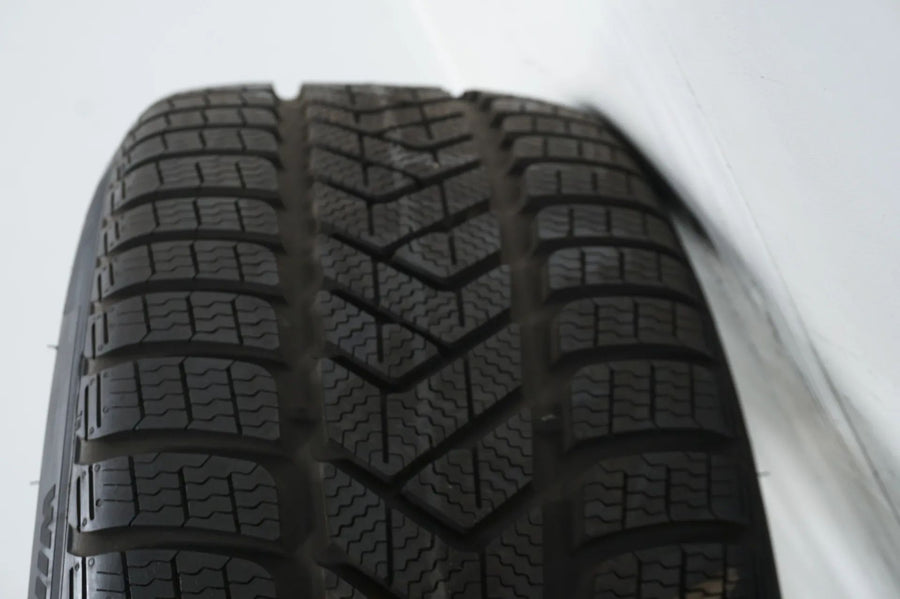 Like new Mercedes AMG GT X290 W290 winter wheels 19 inch 4-door
