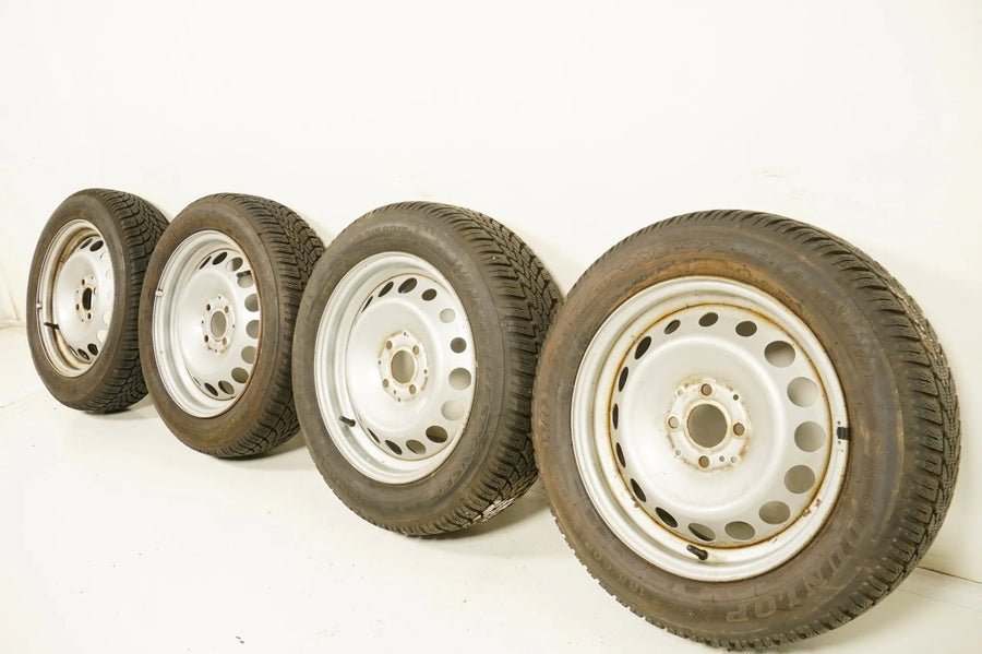Pneus hiver Smart A453 W453, jantes hiver 15 pouces 7 mm