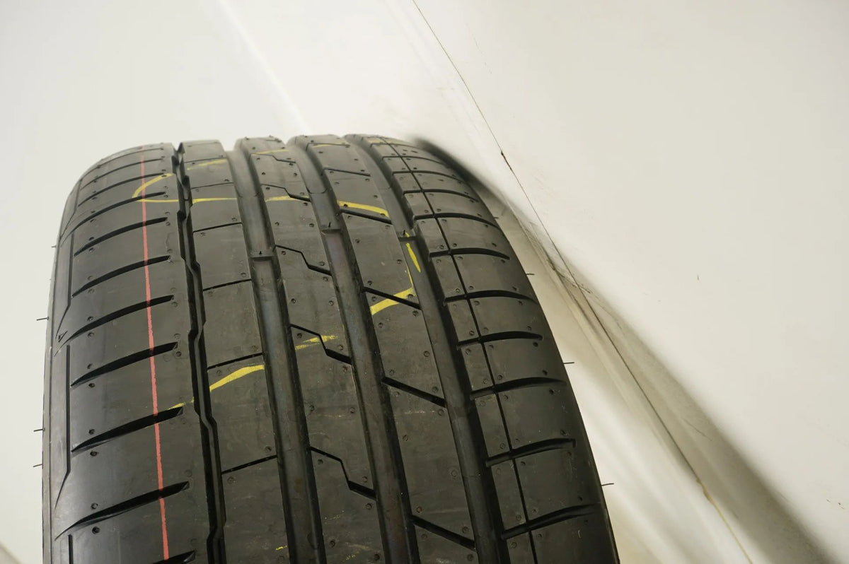 New BMW Z4 G29 summer wheels, summer tires, 17 inch Detailansicht 12