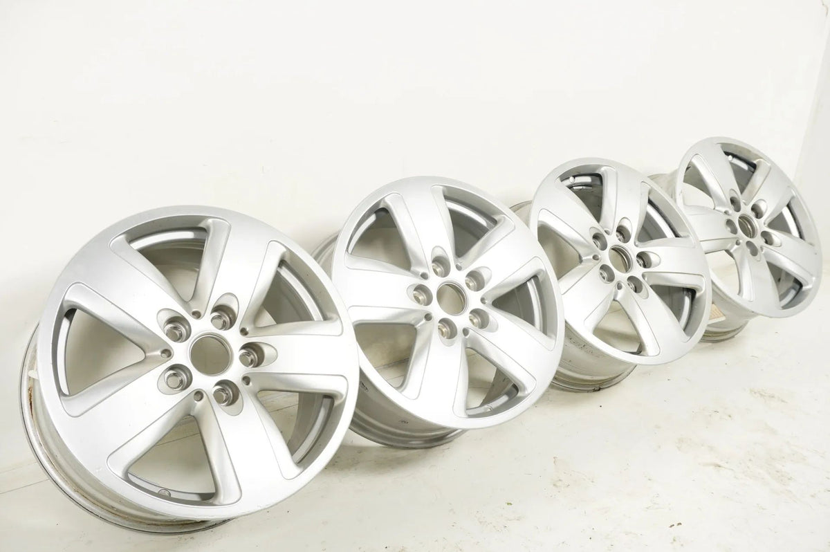 MINI Clubman F54 lichtmetalen velgen 16 inch 517 6856043 7J Detailweergave 2
