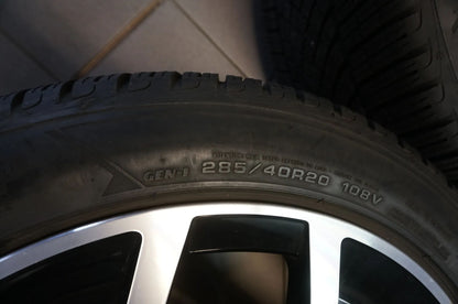 Jantes alliage aéro Porsche Taycan 20 pouces d'origine pneus hiver roues hiver 7mm 2023