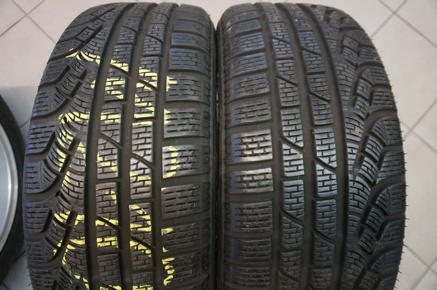 Mercedes Classe A W176 CLA C117 Jantes alliage Roues hiver Pneus hiver 205 50 R17