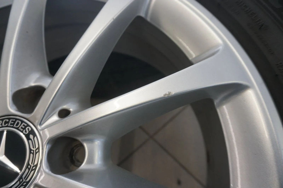 Jantes en alliage, roues complètes d'été, pneus d'été d'origine Mercedes Classe A W177 Classe B CLA Detailansicht 3