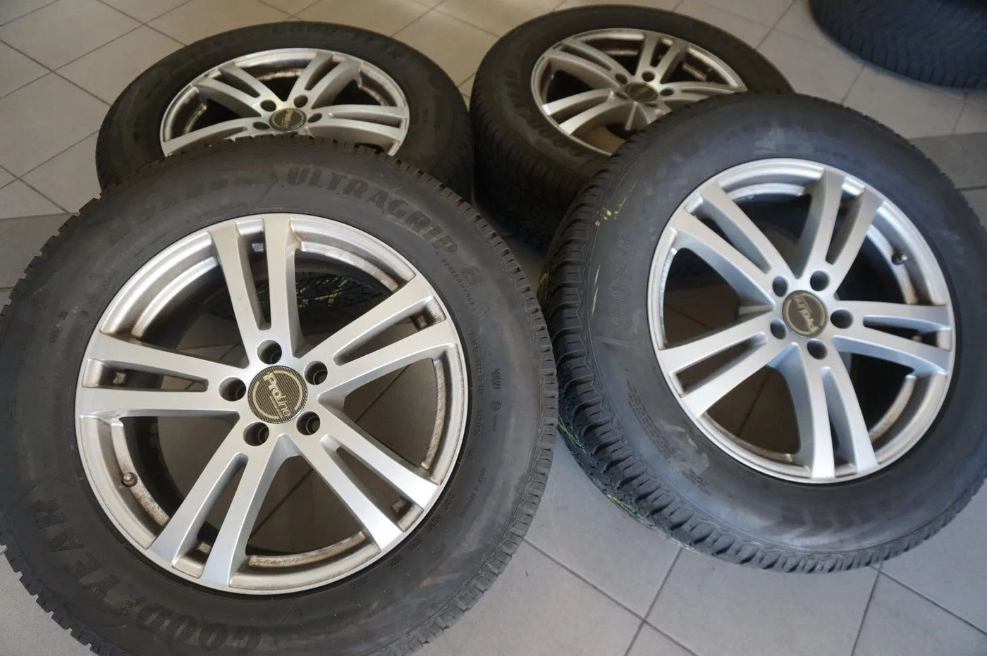 Audi Q7 4M Alufelgen Winterräder Winterreifen 255 60 R18 108H 7mm