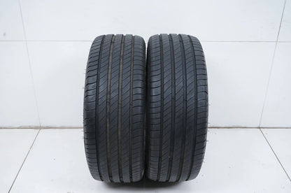2 x Pneus été Michelin 205 45 17 pouces DOT21 environ 6mm