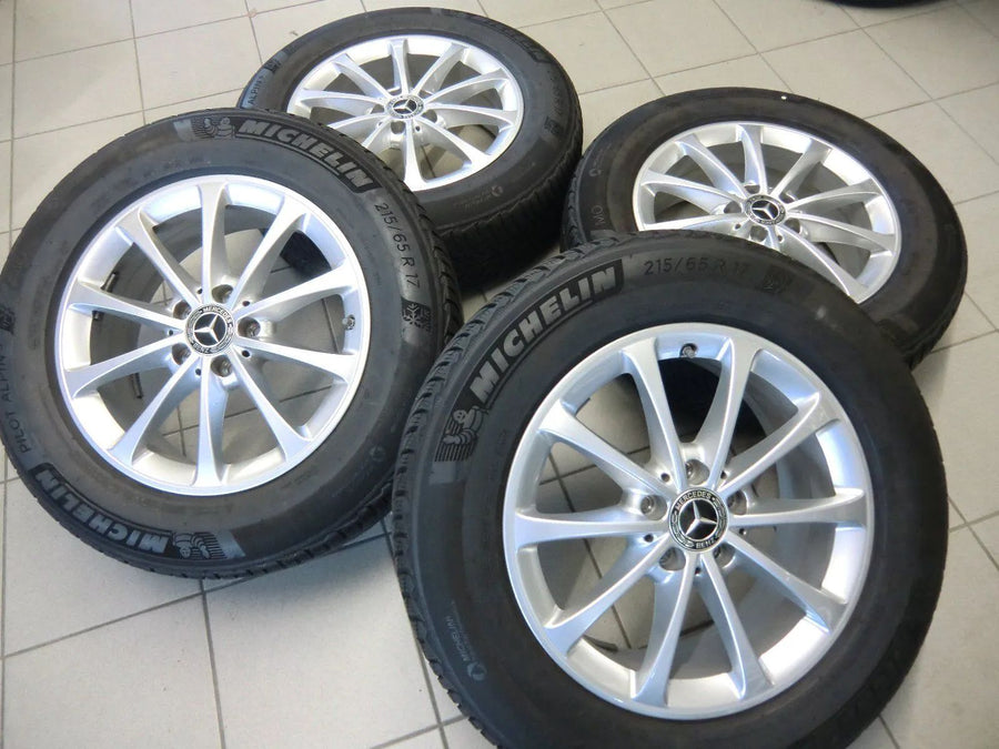 Originele Mercedes GLA H247 GLB X247 17 inch lichtmetalen velgen winterwielen winterbanden