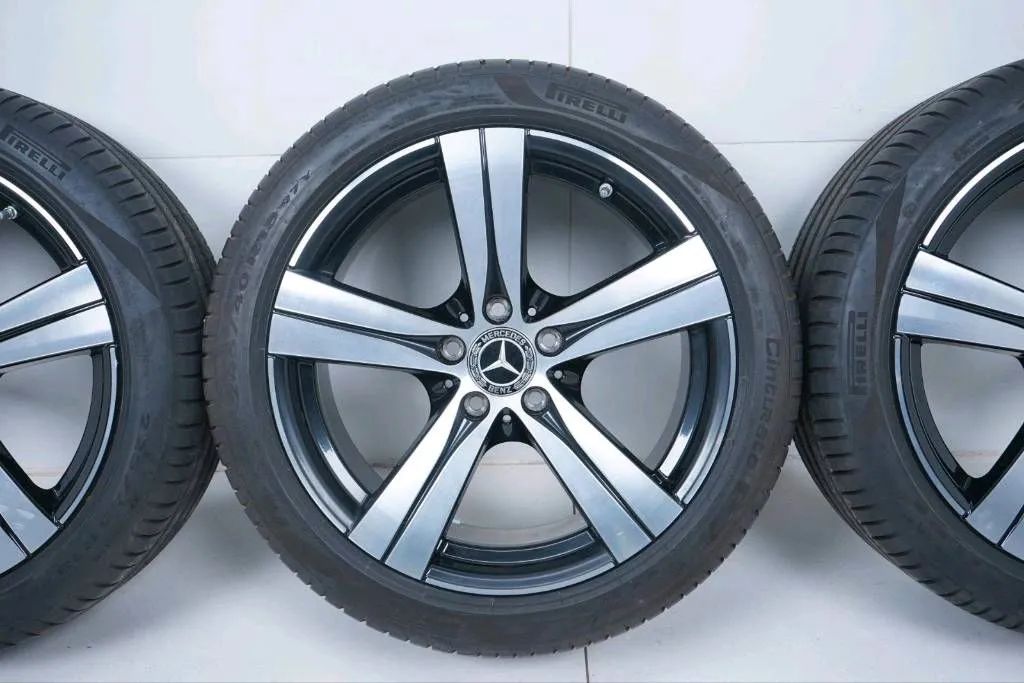 Genuine Mercedes C-Class W206 S206 TOP 18" Alloy Wheels Summer Tires Detail view 3