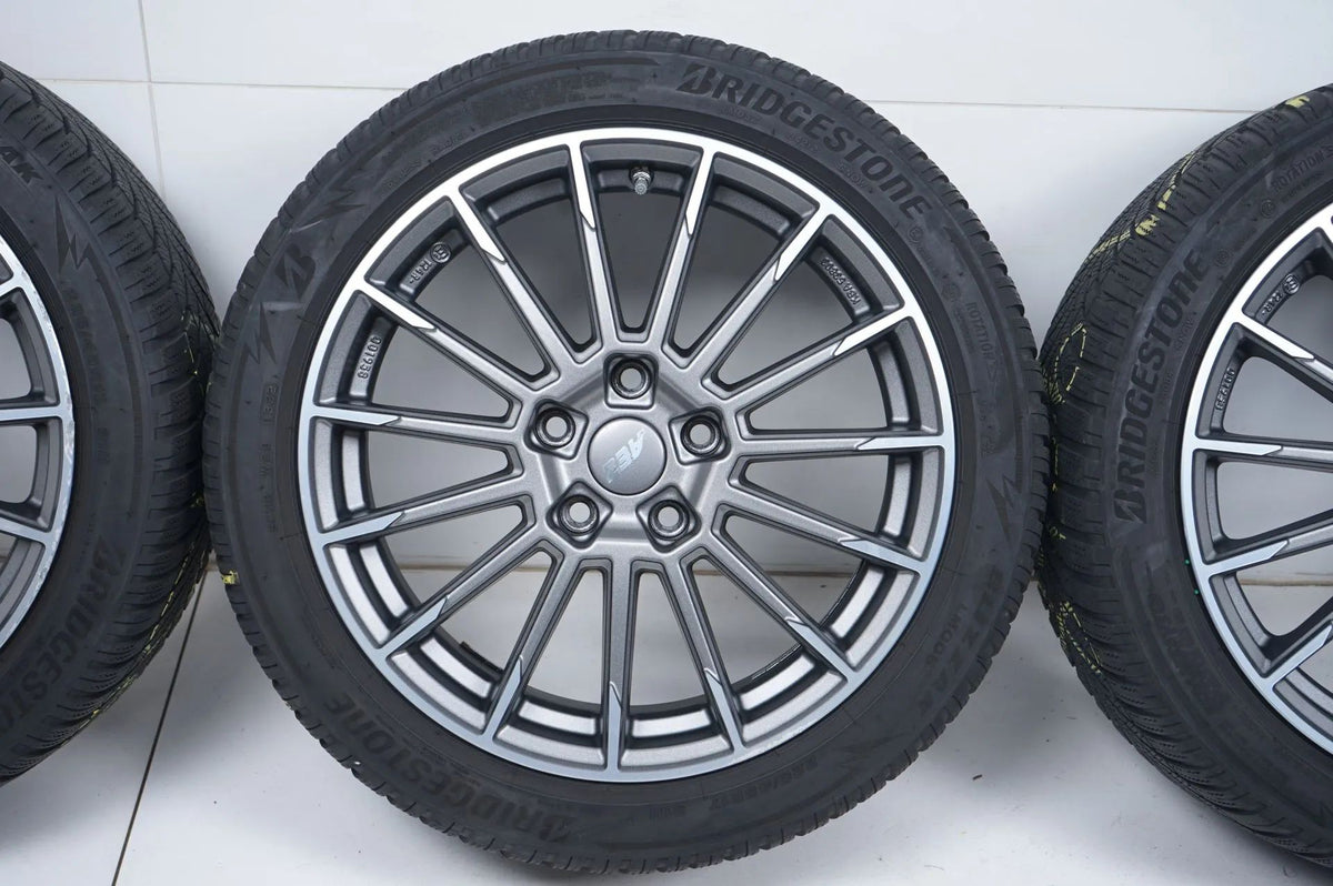 BMW řady 1 a 2 F40 F44 zimní pneumatiky zimní kola 225 45 17 palců Detailní zobrazení 7