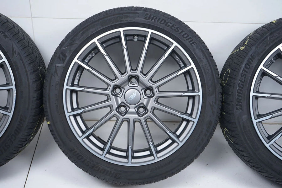 BMW řady 1 a 2 F40 F44 zimní pneumatiky zimní kola 225 45 17 palců