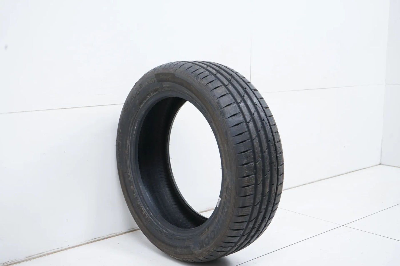 1x DEMO summer tire Hankook 205 55 17 inch DOT17 MO