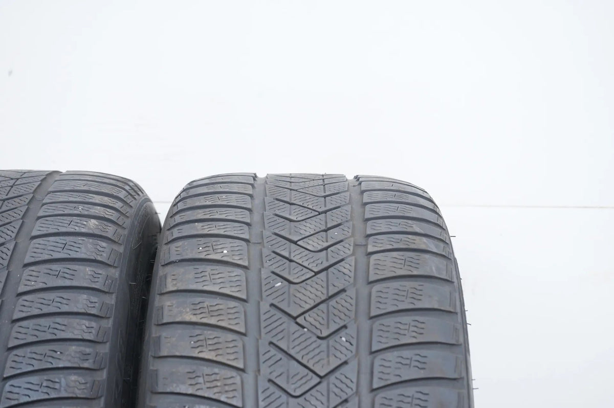 2x Winterreifen 275 40 18 Zoll Pirelli ca.4 mm DOT19 MO Detailansicht 5