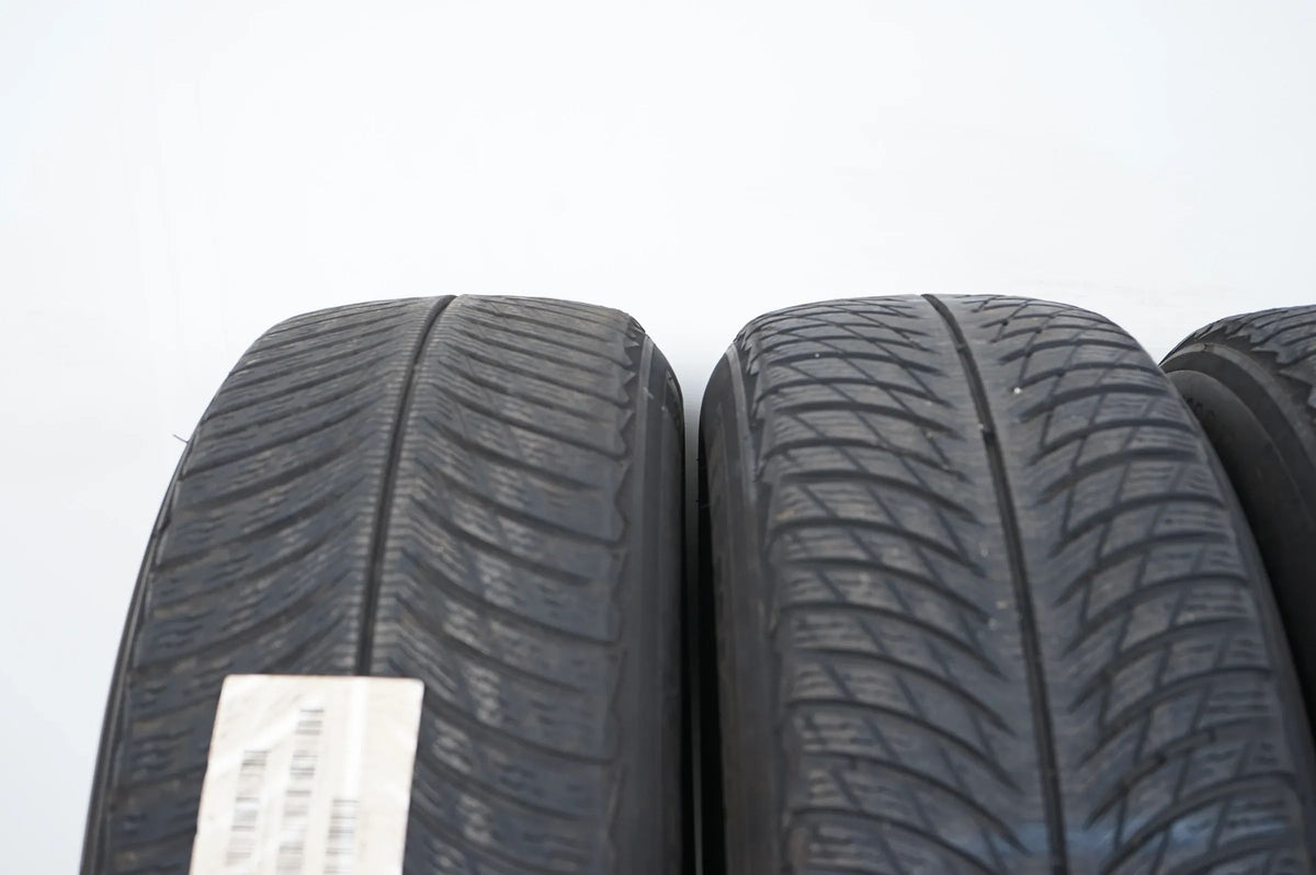 4x winterbanden 215 65 17 inch R17 Michelin DOT21 MO ca.5mm Detailweergave 4