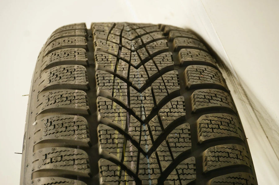 Original Mercedes GLA X156W156 Alufelgen Winterräder Winterreifen 215 55 R18 8mm