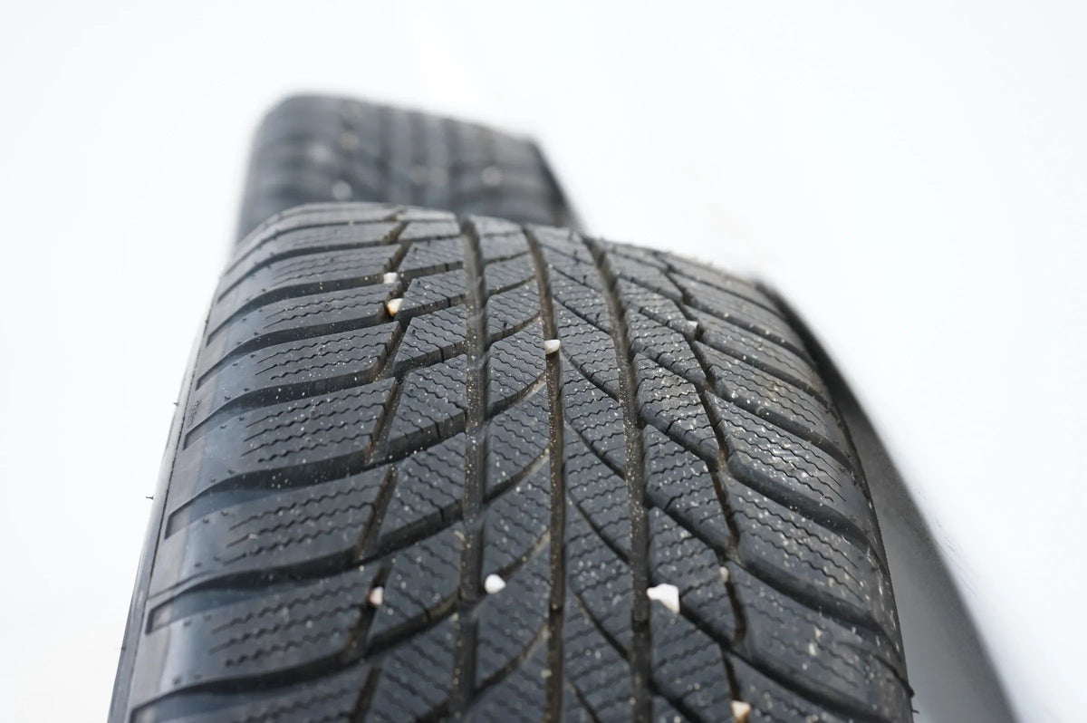 Wie Neu Audi Q2 81A Winterräder Winterreifen 215 55 17 Zoll 8mm 81A601025C Vue détaillée 10