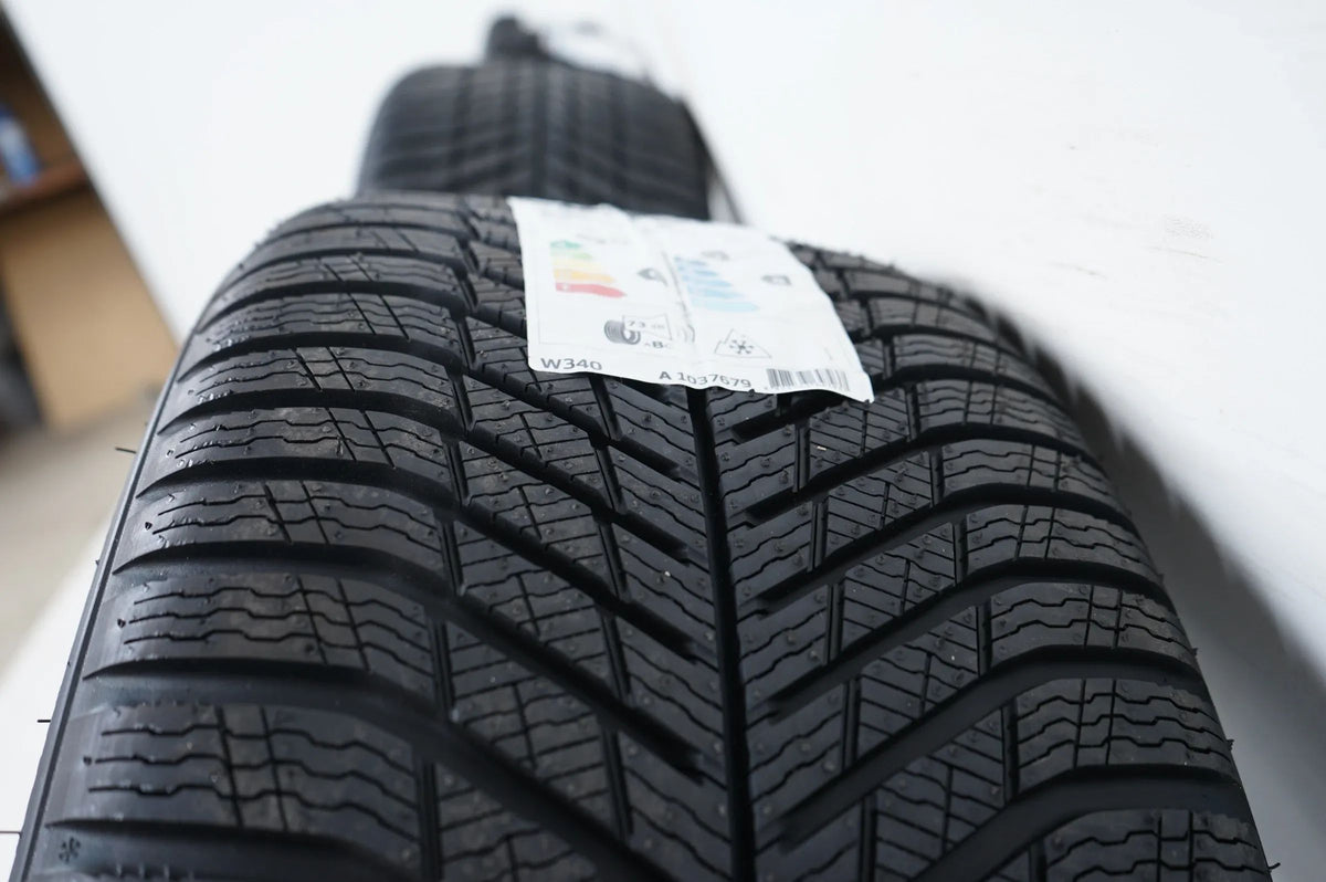 Mercedes CLA W178 Winterräder NEU Winterreifen 18 Zoll A1784010000 Vue détaillée 10