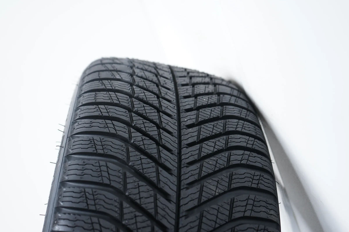 WieNeu Mercedes C Klasse W206 Winterräder NEU Winterreifen 18 Zoll A2064014700 Detail view 11