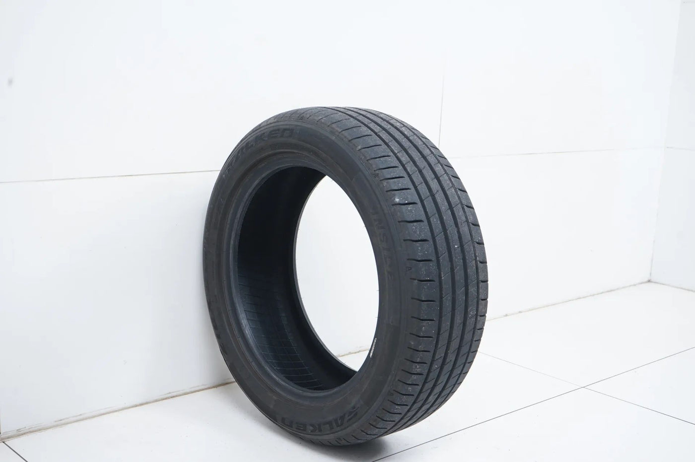 1x Sommerreifen 225 50 17 Zoll Falken DOT25 ca.6mm