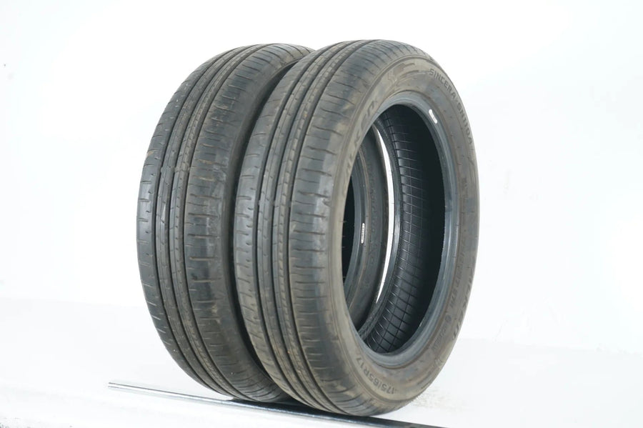2 x Falken summer tires 175 65 17 inch DOT23 approx. 6m