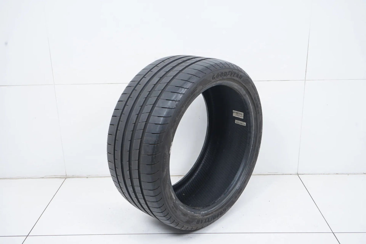 1 x Sommerreifen Goodyear 275 35 19 Zoll DOT20 ca.6mm Detailansicht 3