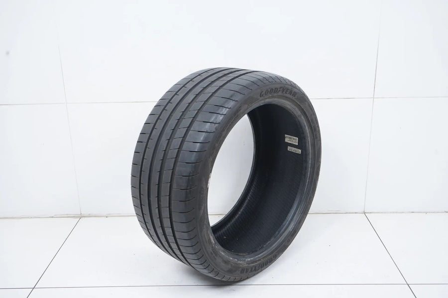 1 x Sommerreifen Goodyear 275 35 19 Zoll DOT20 ca.6mm