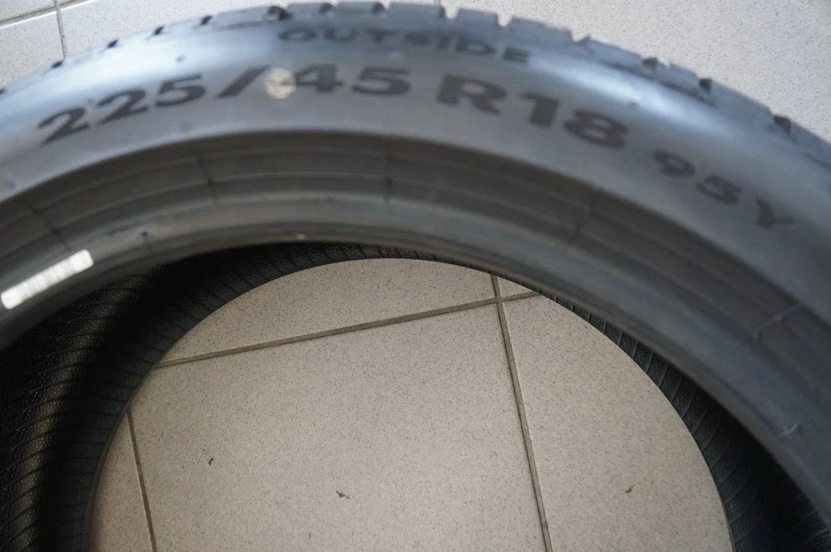 2 X 225 45 R18 95Y Sommerreifen Pirelli Cinturato P7 * 2022 6mm Detailansicht 4