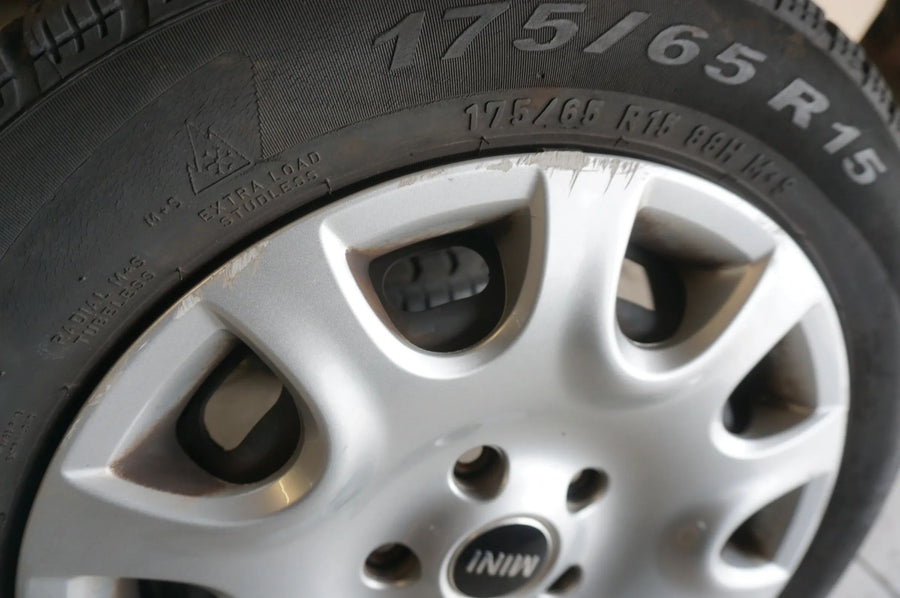 Original Mini Cooper one F55 F56 Winterräder Winterreifen 175 65 R15 2019 8mm