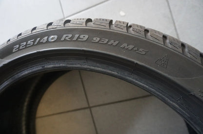 1 X 225 40 R19 93H Winterreifen Pirelli Winter SottoZero 3 MO 2022 7mm