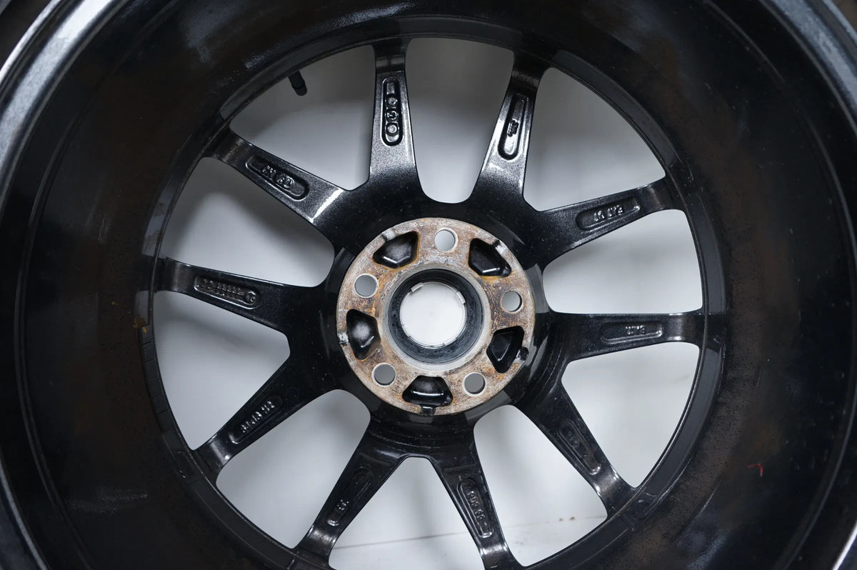 Volkswagen VW Touran 2 Summer Wheels Summer Tires 215 45 18 Inch Detailansicht 13