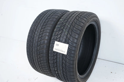 2 x Winterreifen Bridgestone LM 001 225 45 18 Zoll DOT22 ca.5 mm