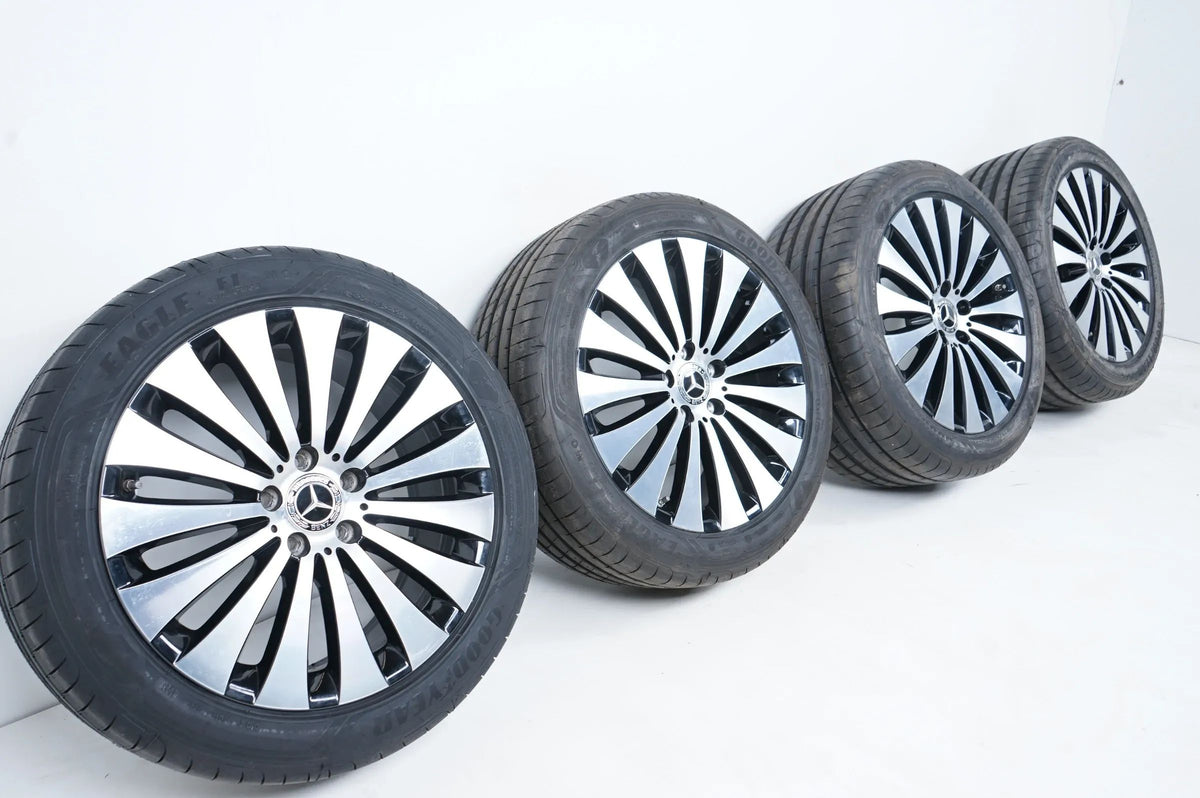 Mercedes E-Class W213 Summer Wheels Summer Tires 18 Inch Sport Detailansicht 2