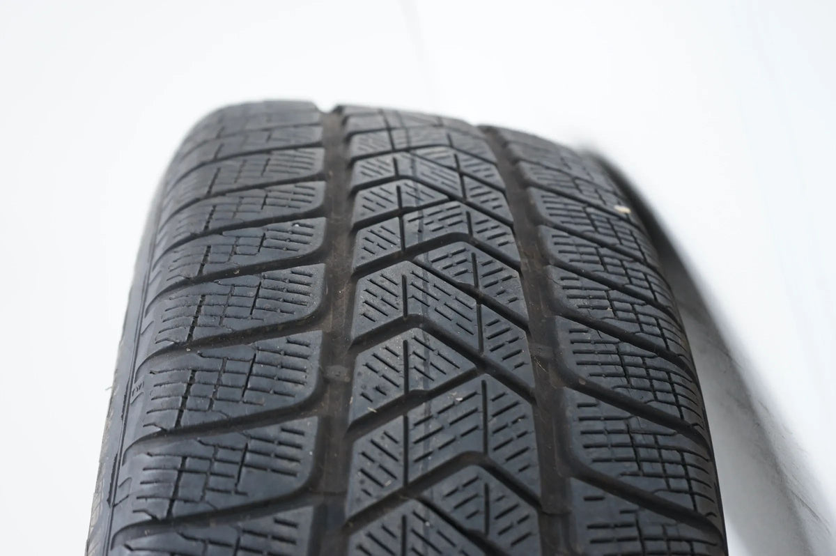 Audi Q5 SQ5 FY 8OA Winterreifen Winterräder 235 55 19 Zoll 80A601025K Detailansicht 11