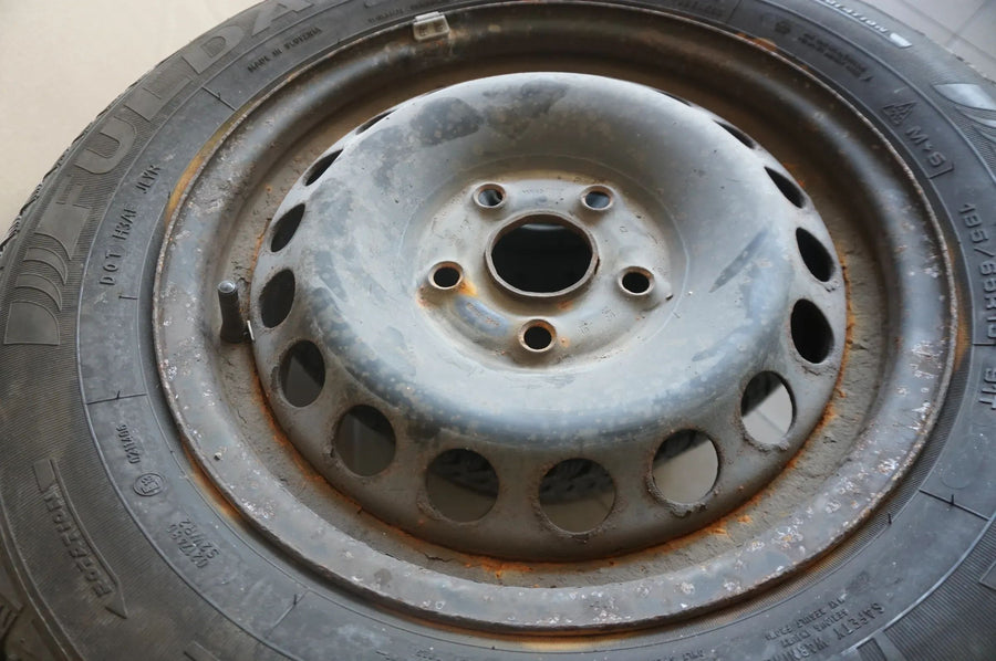 Original VW Golf 5 6 V VI Felgen Winterräder Winterreifen 195 65 R15 2016 7mm