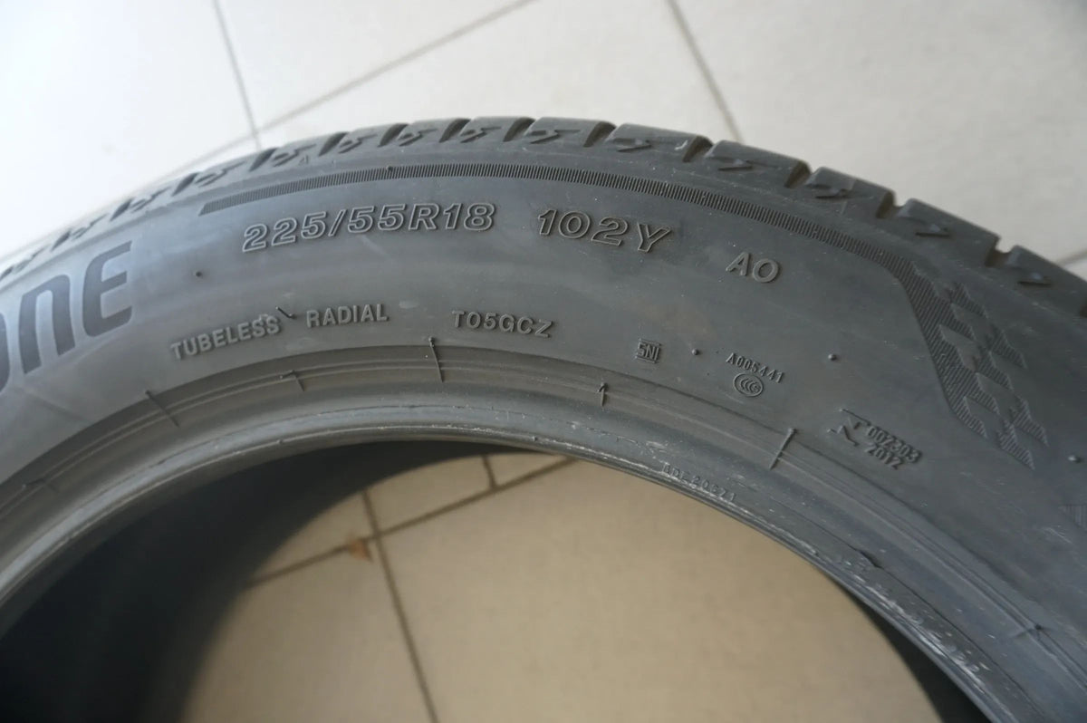 2 X 225 55 R18 102Y Sommerreifen Bridgestone Turanza T005 2017 4,5mm Detailansicht 4