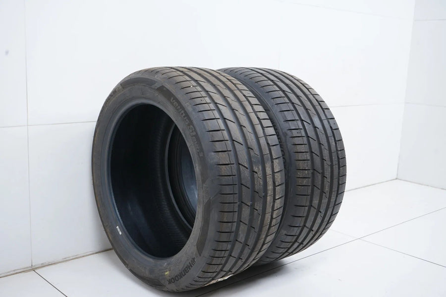 2x Sommerreifen Hankook 285 40 19 Zoll ca.7mm DOT23/20 MO