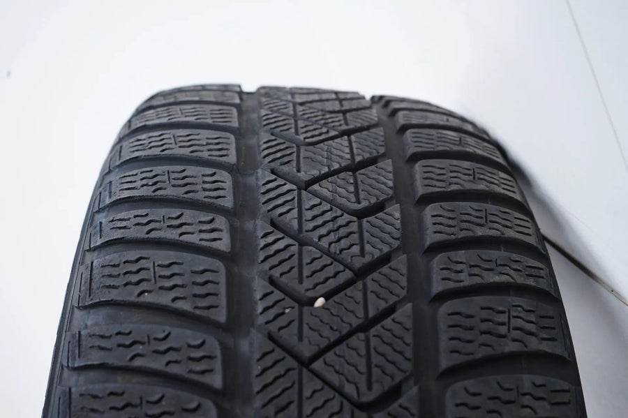 Mercedes C-Class W206 winter tires/wheels 225/45/18 inch