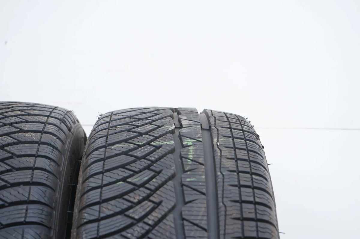 2x Michelin winter tires 215 45 18 inch DOT21 approx. 7mm tread depth MO Detail view 5