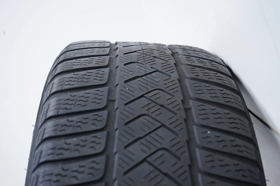 Mercedes C Klasse W206 Winterreifen Winterräder 225 45 18 Zoll
