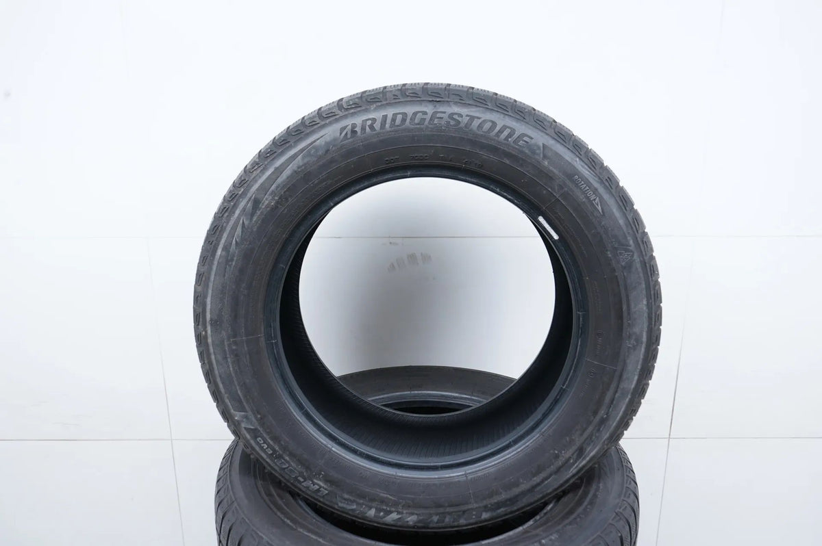 4x pneumatici invernali Bridgestone 235 60 18 pollici DOT19/18 MO circa 4mm Visualizzazione dettagliata 2