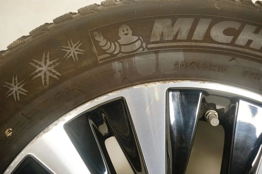 Mercedes A B Klasse W177 B247 Winterreifen Winterräder 16 Zoll Detailansicht 7